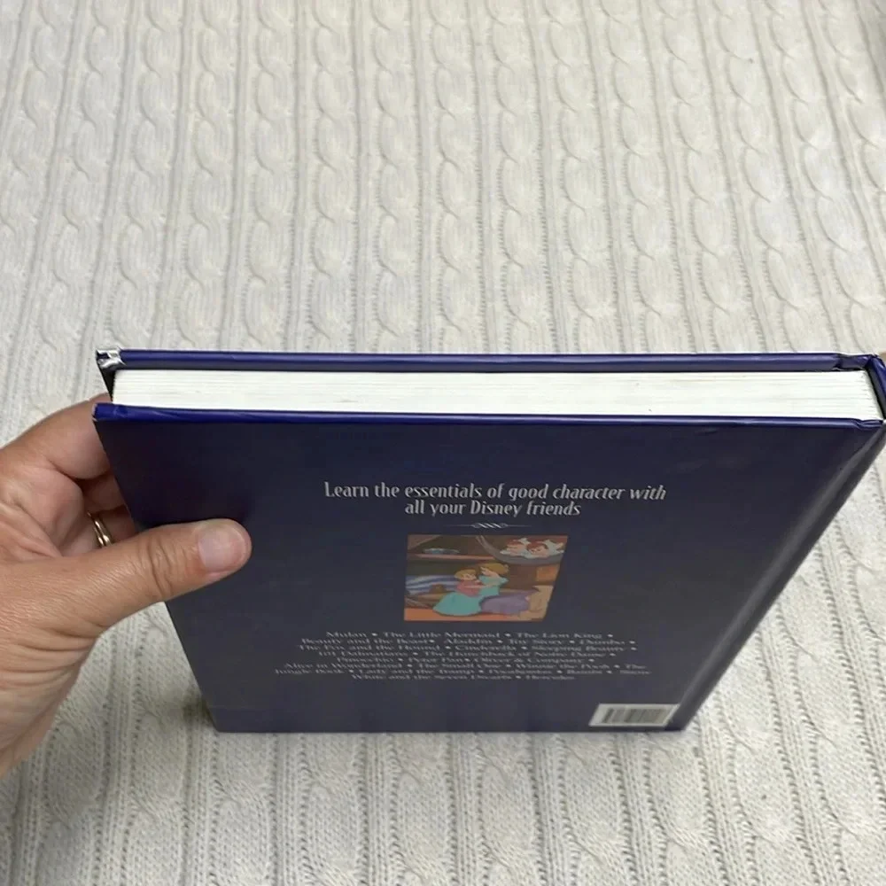 Disney’s Family Story Collection 75 Fables for Living loving & Learning